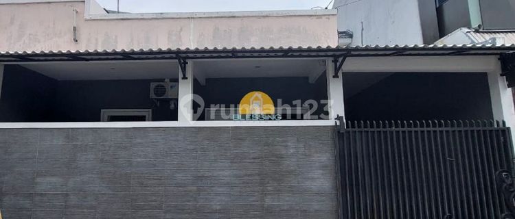 For Sale: Move-in Ready House in the Culinary District, Close to Shopping Centers, Train Station, Airport. 1