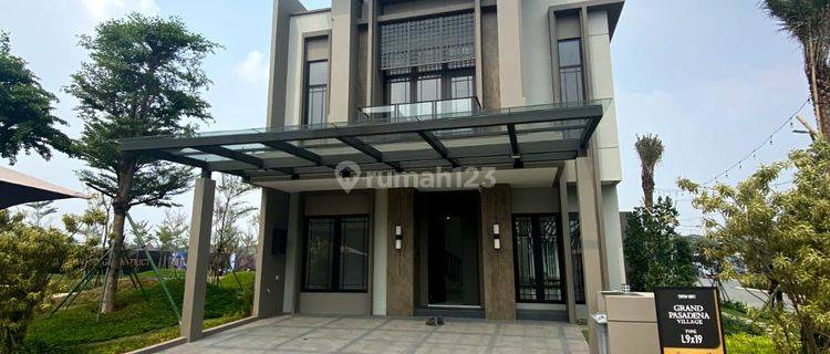 Rumah 3 Lantai Di Central District Paramount Land 1