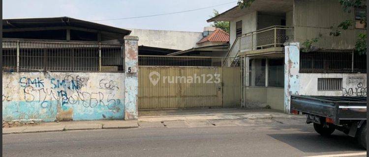 Lahan Gudang Lokasi Strategis Harga Butuh Uang di Karang Tengah 1