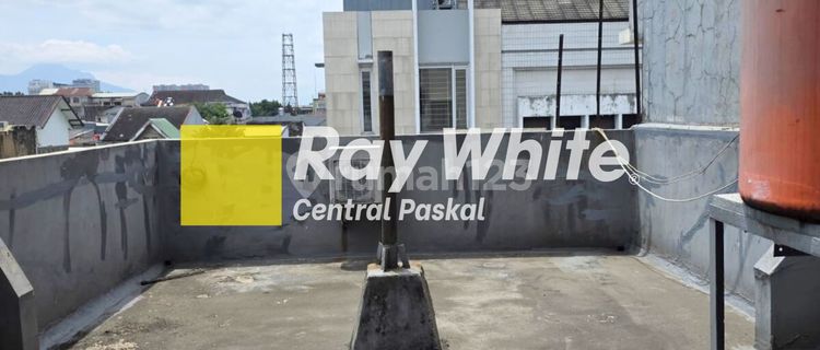 2 1/2 Story Shop House in Otista, Bandung 1