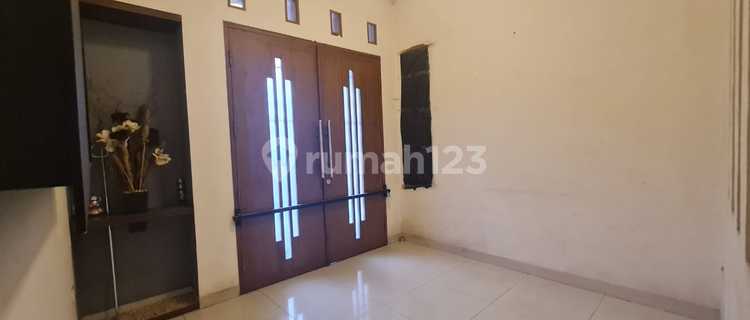 Dijual Rumah 2 Lantai Jarang Ada di Komplek Singgasana Darma Bandung Hunian Mewah dan Nyaman Lokasi Strategis 1