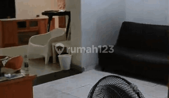 Nice Cheap Ready-to-Occupy House in Bevery Cluster Lippo Cikarang 1