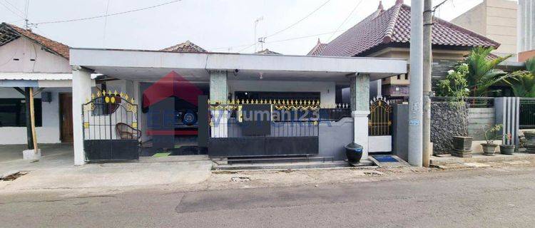 DIJUAL RUMAH 2 LANTAI DIDAERAH KEPANJEN DEKAT SWALAYAN KEJAKSAAN NEGRI✅, RSUD KANJURUHAN✅, AKSES MUDAH✅ KOTA MALANG 1