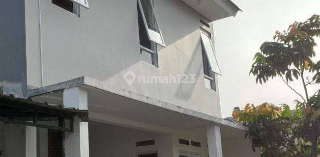 Dijual Rumah murah 2 lantai dikomplek villa I di Komplek villa ilhami  1