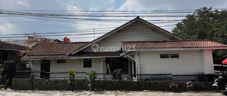 Rumah Klasik Dalam Komplek Good Loc di Cikutra Pusat Kota Bandung 1