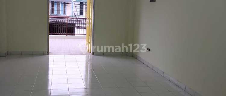 2-Story Shop House in Poris Paradise Tangerang Strategic Location negotiable 1