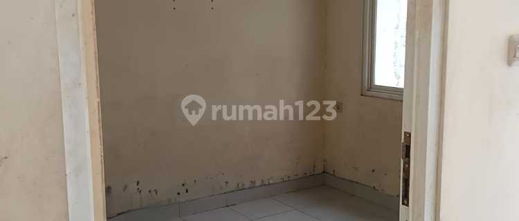 Ready-to-Occupy House in Pinang Griya Permai Housing, Tangerang 1