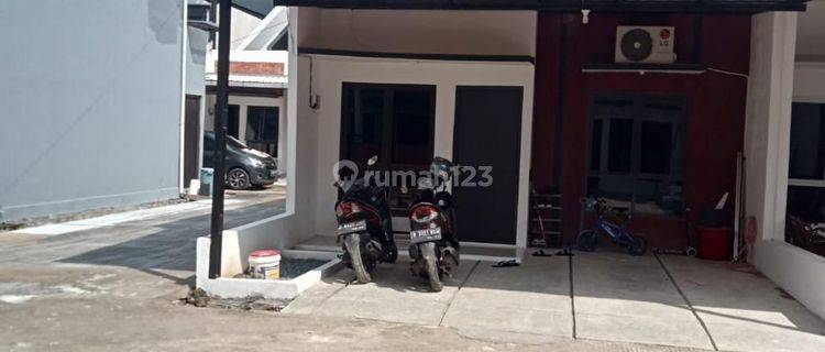 Rumah minimalis di pusat kota Depok a 1