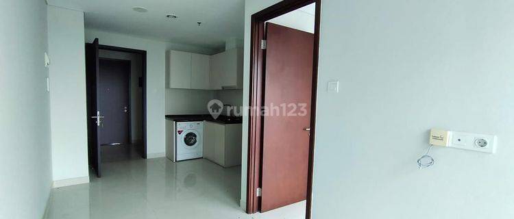 DiJual Cepat :
Apartement Puri Mansion
Tower : Beryl
Type : 1 BR 
Luas : 37m2
Lantai : 6, 10, 11, 12 ( Total ada 4 Unit )., 700 Juta Nego 1