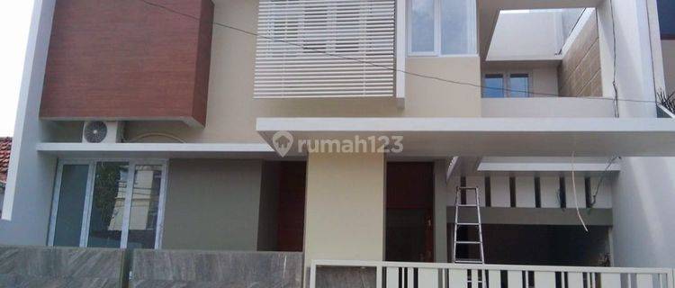 Rumah Siap Huni Tengah Kota di Seteran Semarang  1