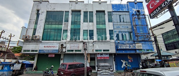 Strategic Shop House in Mataram Business Area, Central Semarang 1