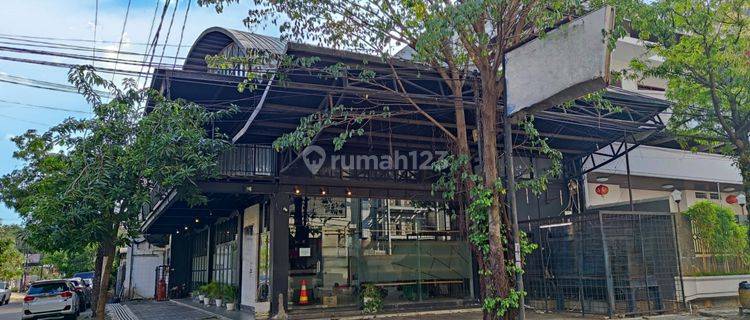 Ruang Usaha Bekas Restoran di Seteran, Tengah Kota 1