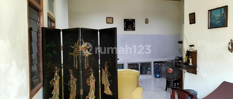 Ready-to-Occupy House in Medoho Indah Housing, Gayamsari, East Semarang. 1