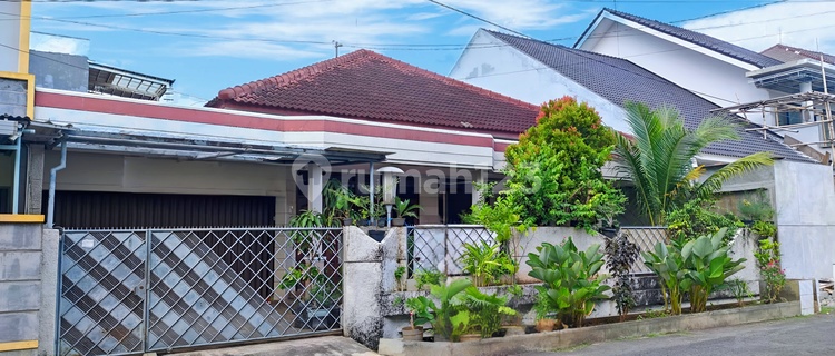 Rumah Siap Huni di Tengah Kota, Jl. Mawar, Semarang Tengah 1
