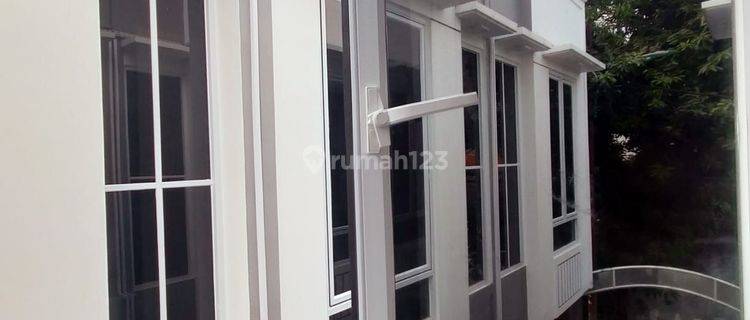 Rumah Cantik 2 Lantai Dekat Wtc Mangga Dua Gunung Sahari Jakarta Pusat 1