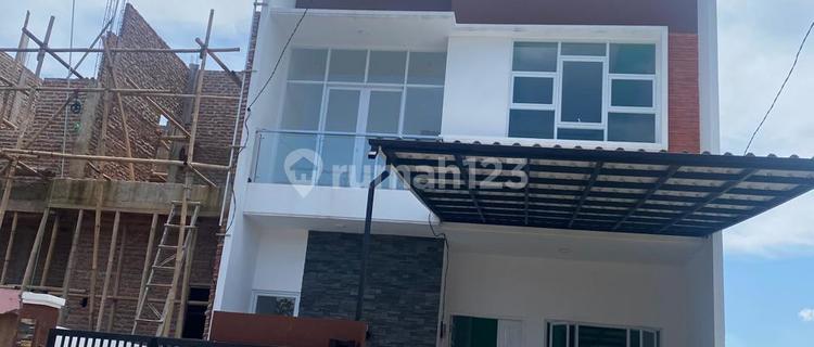 Rumah Dijual Aldiva Town House 2 Mustikajaya Bekasi Timur 1