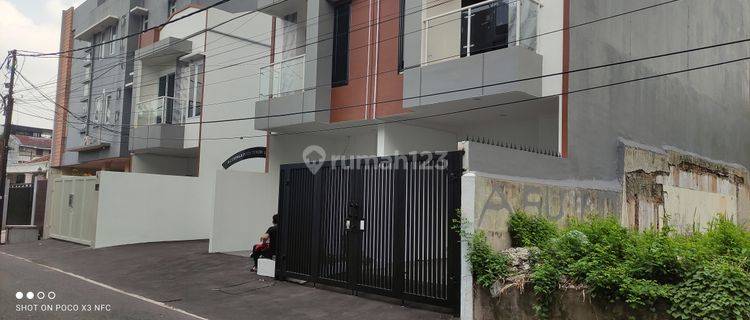 Rumah 2 Lantai Dekat Fasilitas Kesehatan Di Kalasan Raya, Bandung 1