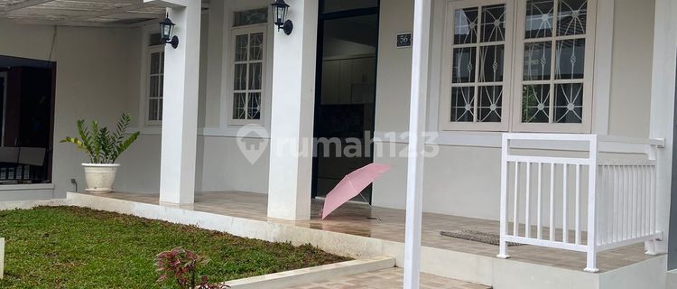 Disewakan Rumah Cantik Posisi Hook Sebrang Taman Budaya Sentul City Bogor 1