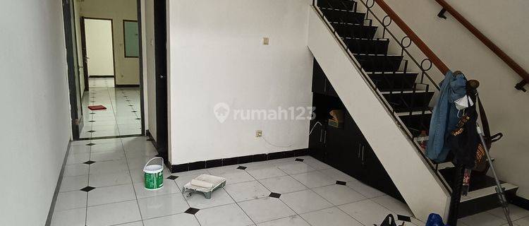 Ruko Semi Furnish full Renovasi Di Kebayoran Baru.Pinggir Jalan Besar.Harga Nego Sampai Deal 1