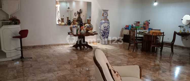 For Sale Quick House Kelapa Gading 9 Meters Wide 1