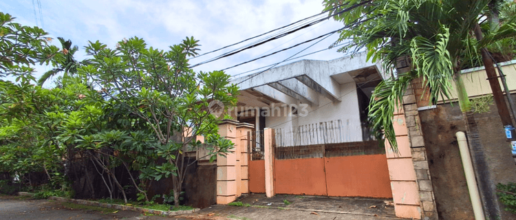 Rumah Dijual Harga Dibawah Njop Lebar Muka 30 M  1