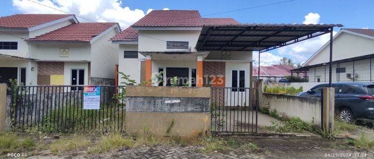 Dijual Cepat Rumah Jl Petani Komplek Golden Mas 1