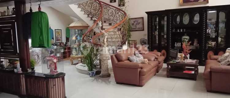 Dijual Rumah Mewah 2½ di Pluit Putri Ukuran 14x26m² 1