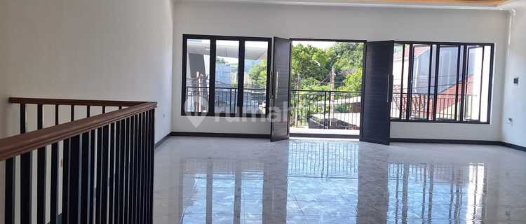 Dijual Rumah 2 Lantai Bangunan Baru di Citra 5, Jakbar. 1