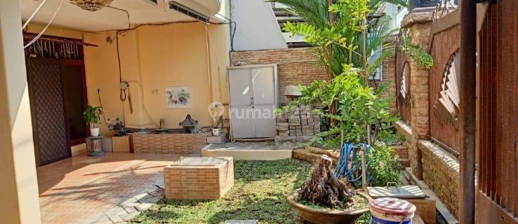 Rumah Mewah Nginden 3 Lantai Shm Siap Pakai Surabaya Timur 1