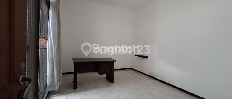 Disewakan baru renov siap pakai murah lokasi tengah kota jarang ada 1