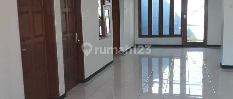 Comfortable House for Rent in Cihanjuang Parongpong Bandung 1