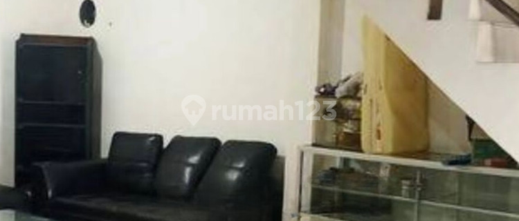 For Sale, Good Ready-to-Use Shop House in Cihanjuang, Bandung. 1