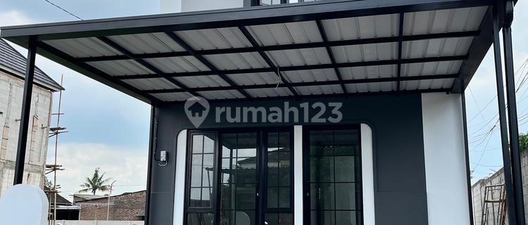 Modern House,sttgs, Wide Street, Affordable 2 Floors Klipang 1