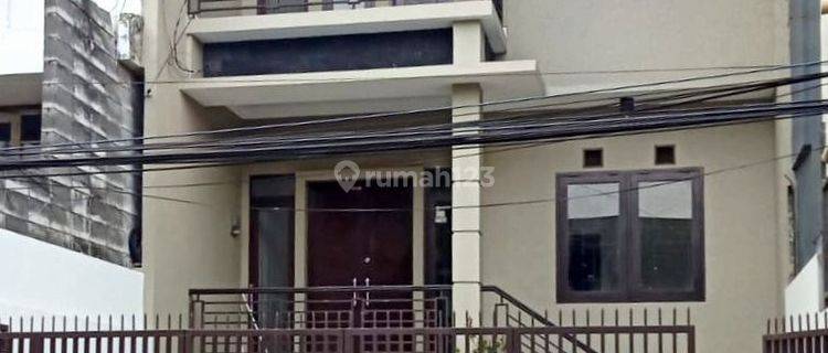 Disewakan Rumah Nyaman 2 Lantai Siap Huni di Sarijadi Kota Bandung 1