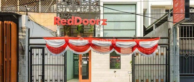 HOTEL REDDOORZ MASIH BEROPERASI FULL FURNISH DENGAN GROSS PROFIT MINIMAL 90JUTA/BULAN,LUAS TANAH 170 M (6,5X26),LUAS BANGUNAN 370 M,KAMAR HOTEL+KAMAR MANDI DALAM 19 UNIT,KAMAR TIDUR 5, KAMAR MANDI LUAR 5 DI GROGOL JAKARTA BARAT 1