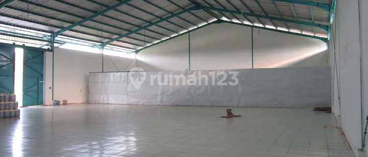 GUDANG WORKSHOP SIAP PAKAI DI JALAN RAYA CIASEM PAMANUKAN 1