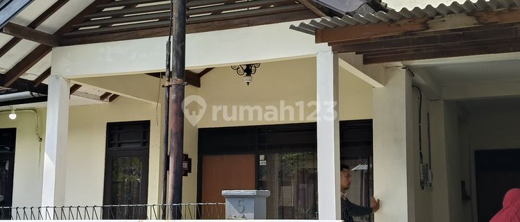 Desewakqn Rumah Lantai 2 Dipeguyangan Ubung 1