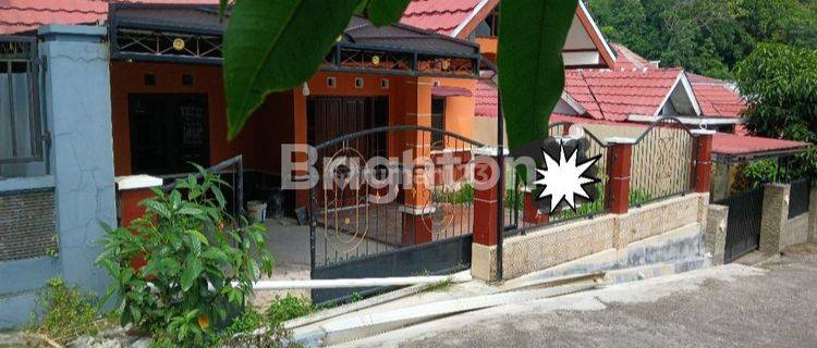 RUMAH CANTIK PERUMAHAN RENGGANIS BALIKPAPAN 1