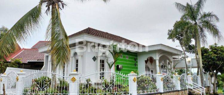 RUMAH MEWAH HOOK FULLY FURNISHED BUKIT DAMAI INDAH BALIKPAPAN 1