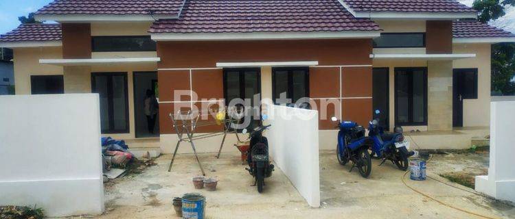 RUMAH BARU CANTIK DAN TERAWAT DEKAT PERUMAHAN WIKA 1