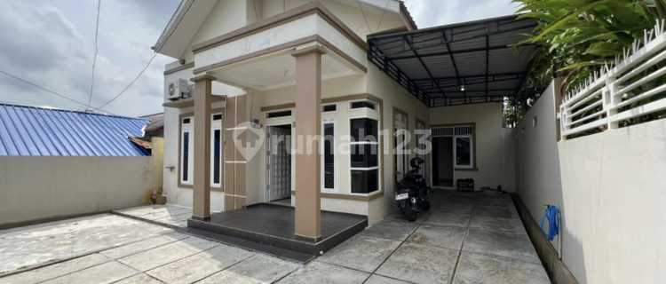 Rumah Cantik Dan Terawat 1 Lantai Posisi Hook Dalam Perumahan Yang Aman Dan Tenang 1