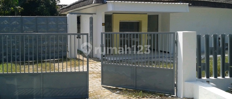 Rumah Usaha dan Gudang Nol Jalan Raya Madiun 1