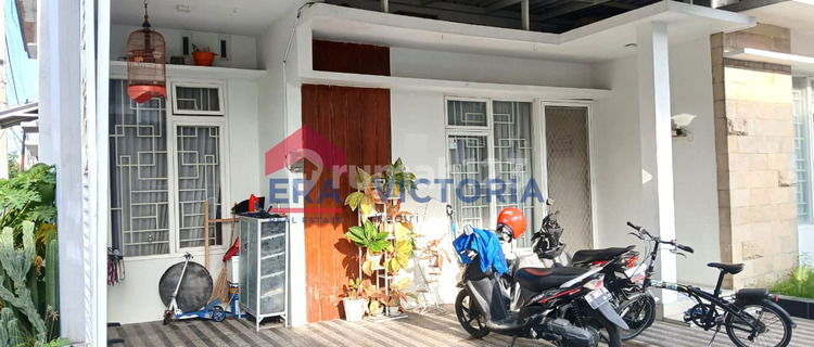Jual Rumah Bagus Furnished Jombang, Jombang 1