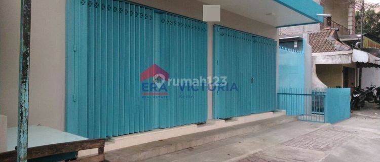 Ruko Jual Tengah Kota Kediri Lahan Luas Semi Furnished 1