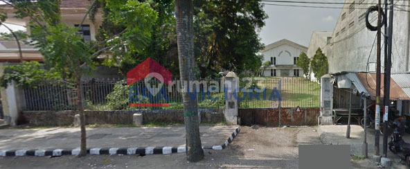Dijual Gedung Serbaguna Strategis di Pusat Kota Kediri Ada Balkon dan Parkiran Luas 1