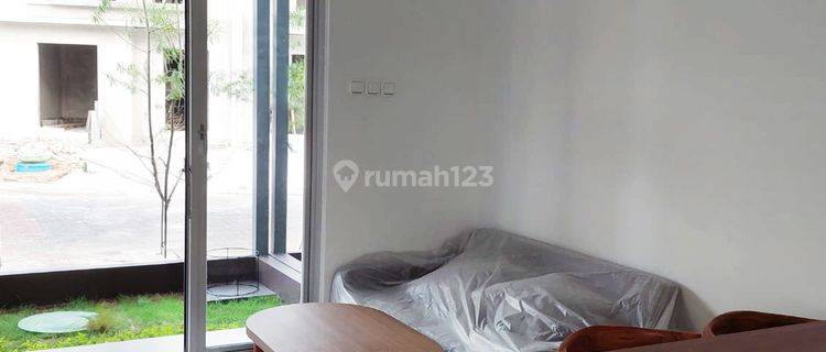 Rumah 2 Lantai Furnished di Cluster Amarillo Gading Serpong 1