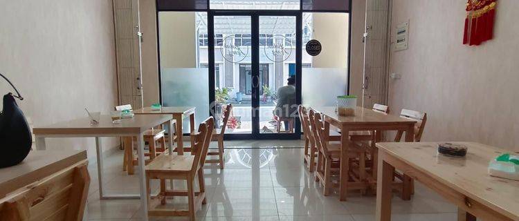 Ruko 4 Lantai di Green Lake, Jakarta Barat 1