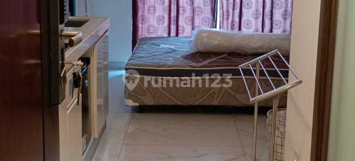 Apartment Sky House Alam Sutera View Pool Lokasi Strategis 1