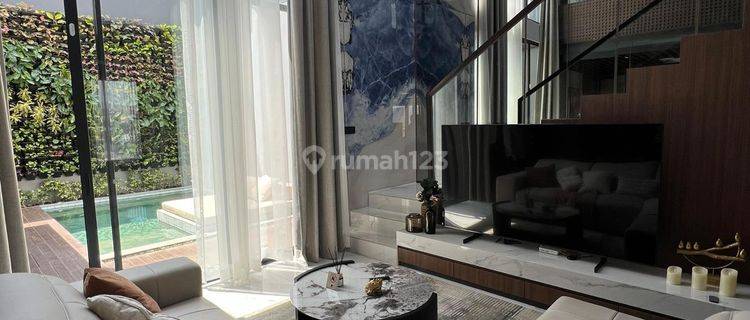 Dijual Rumah Lux Cluster Hillary Summarecon Bandung  1