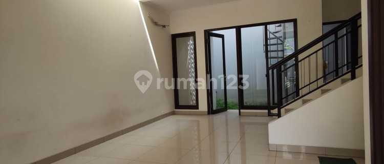 Rumah 4 Kamar Summarecon Bandung Cynthia 1